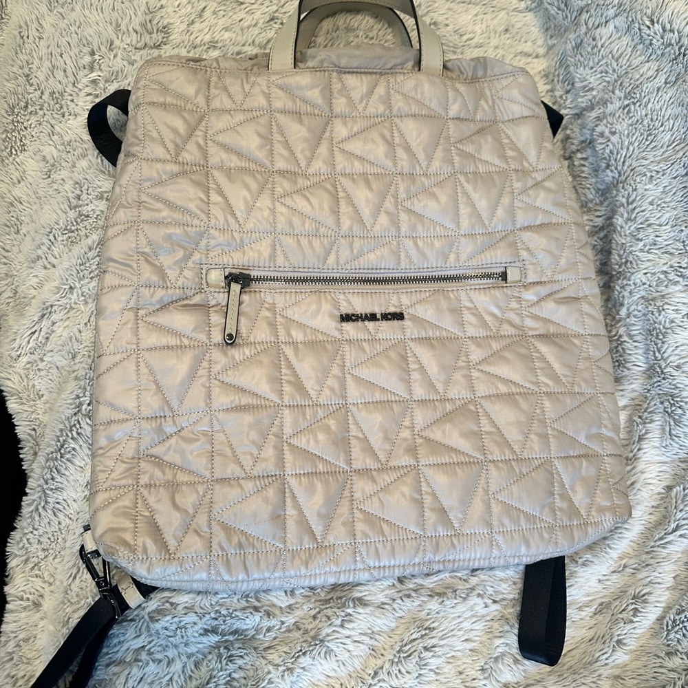 New Michael Kors Quilted Backpack in Cream (never worn/brand new)